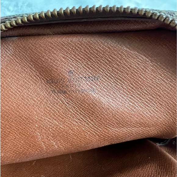 Authentic Louis Vuitton Mini Amazon Monogram Crossbody - Picture 5 of 13